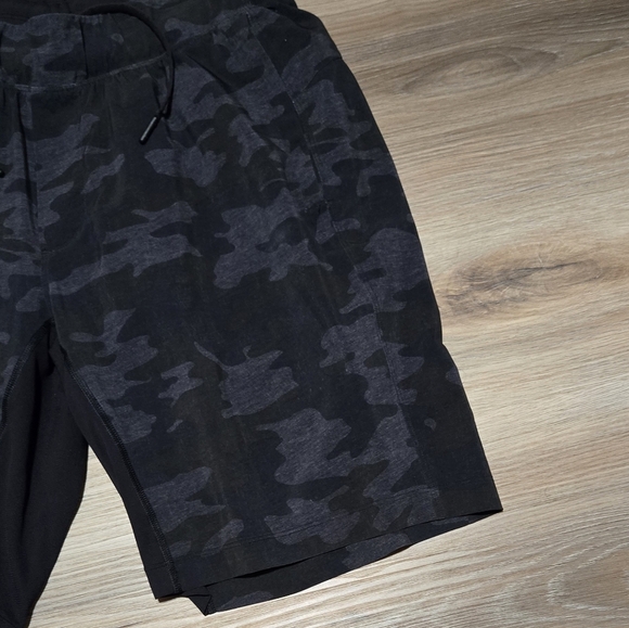 Lululemon Camo Pace Breaker Built In Biker Gym Workout Short Size L - Picture 4 of 14